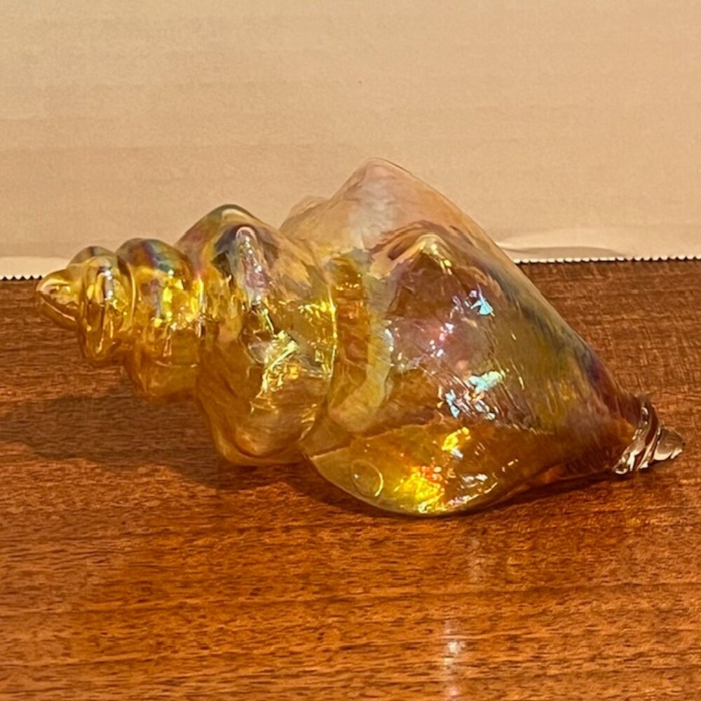 Blown Glass Amber Iridescent 5" Conch Shell